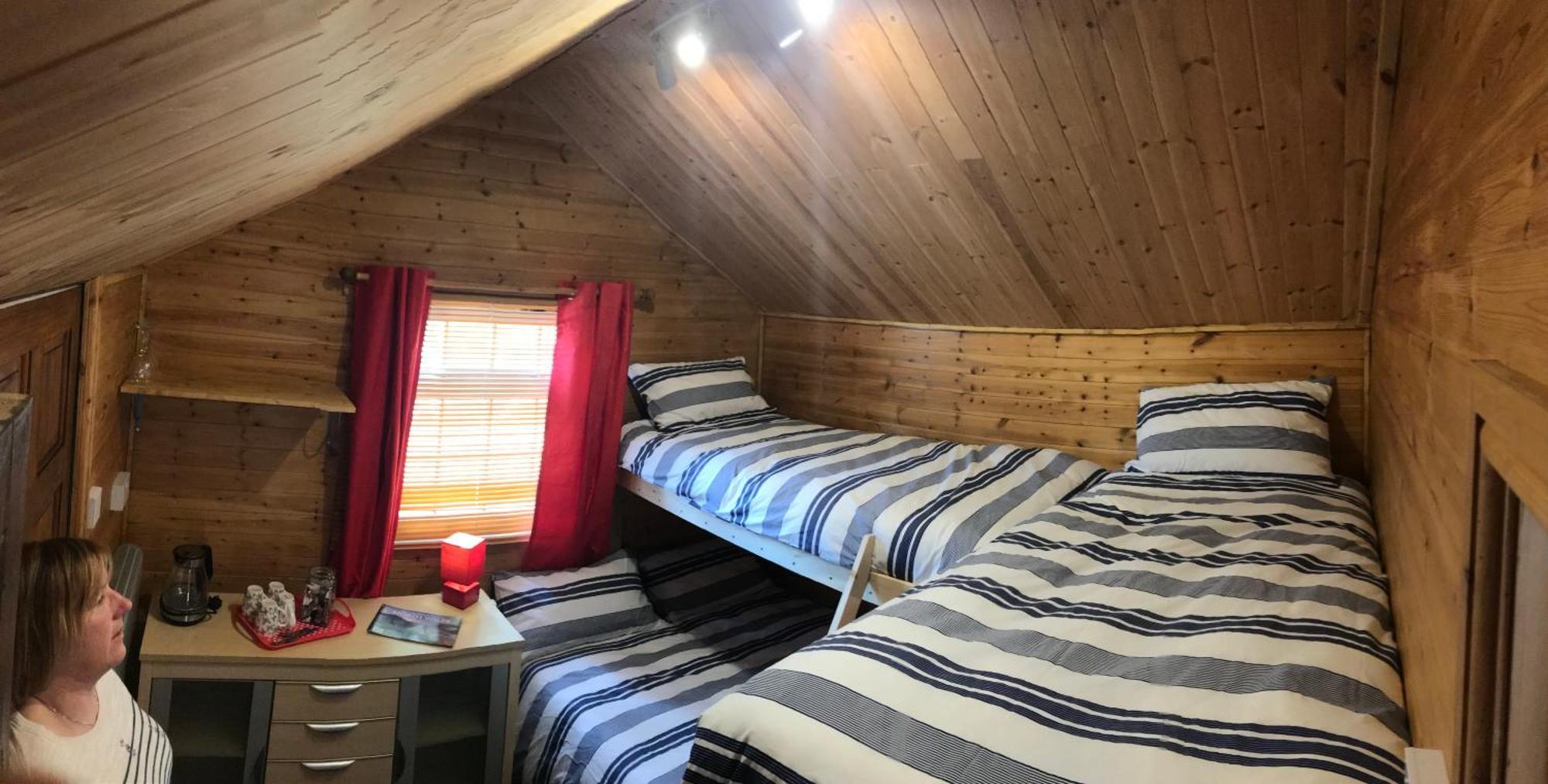 Bryn Dinas Pods At The Foot Of Mt Snowdon Camping Beddgelert